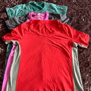 Lot of 3 Lululemon tees size 4